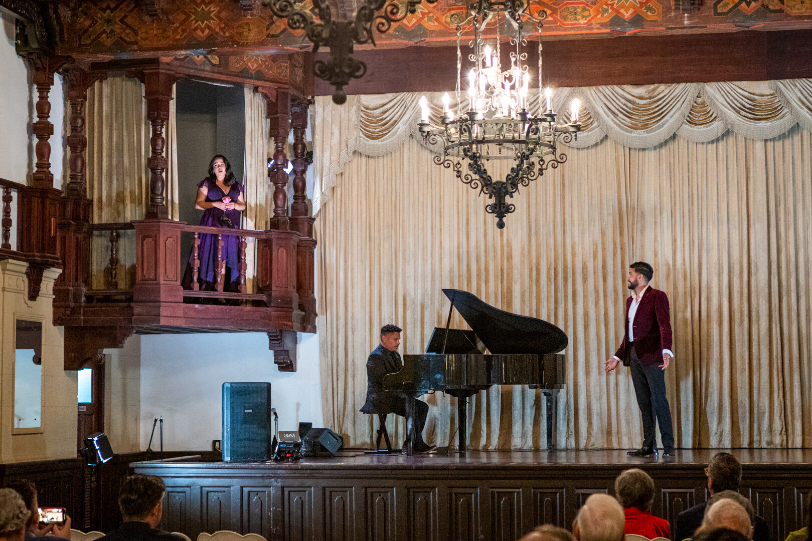 Concierto en la Casa de España — 1